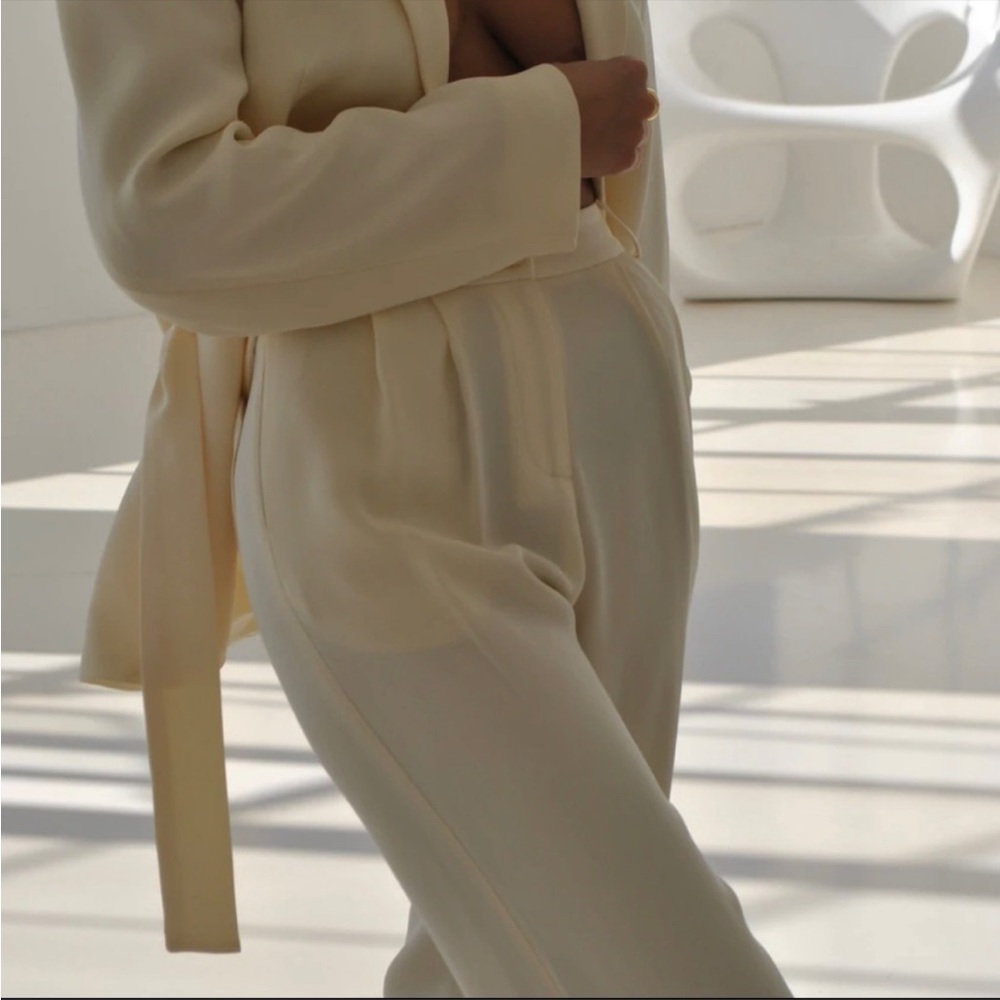 ISO Mirror Palais Classic Trouser - Butter or Beige